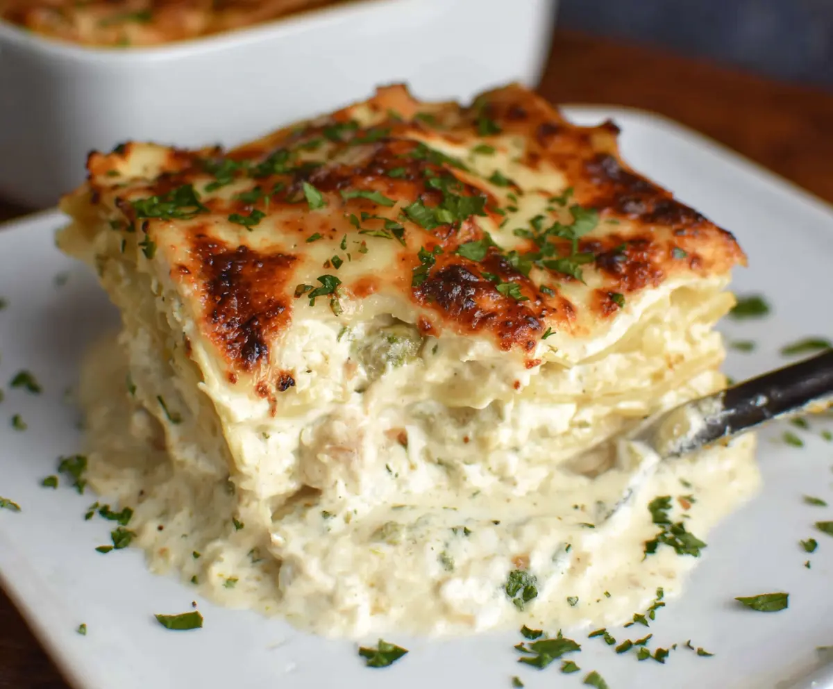 Easy Creamy White Lasagna Recipe