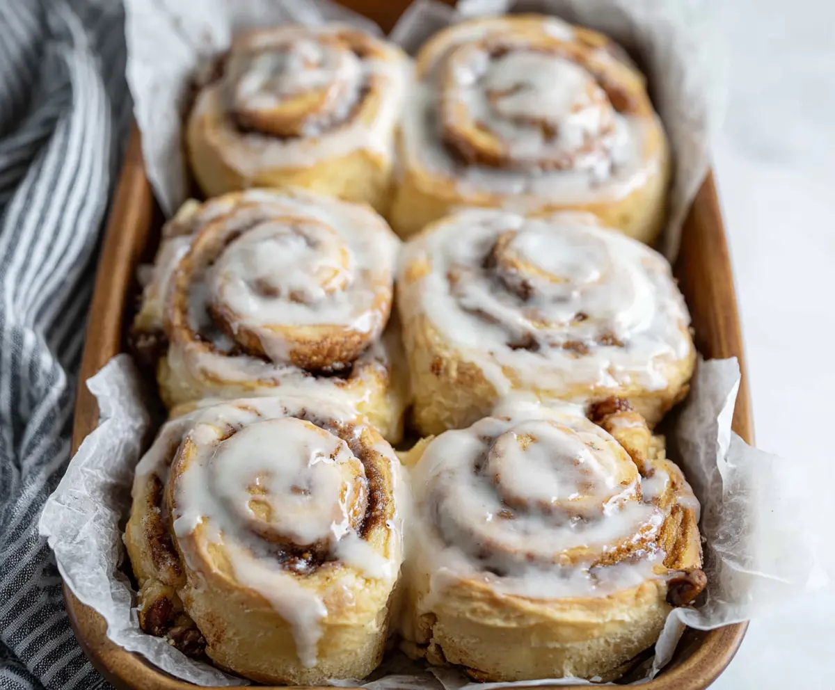 Quick 30-Minute Sourdough Cinnamon Rolls