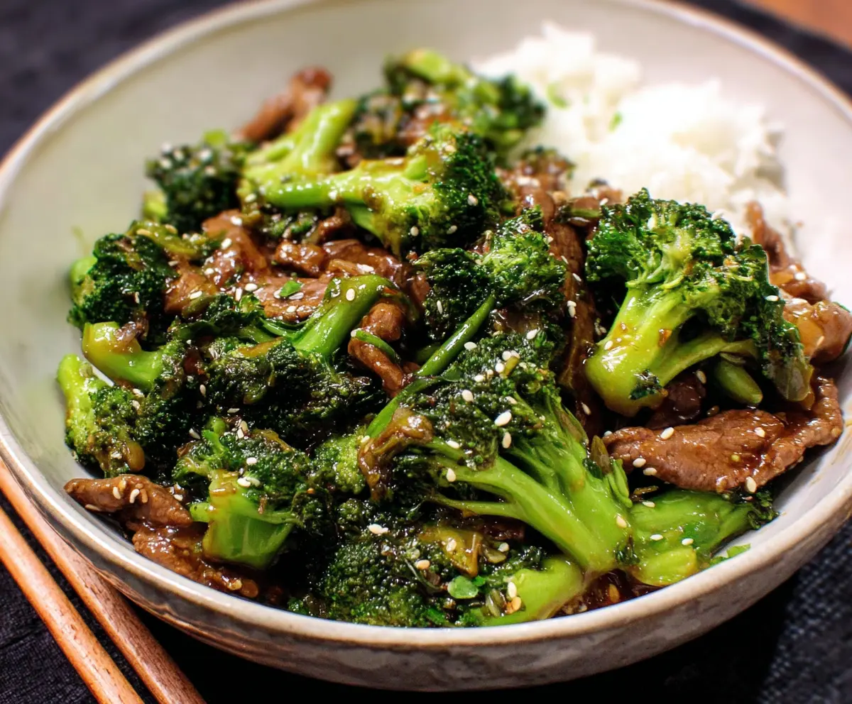 Delicious Chinese Beef and Broccoli stir-fry with tender beef slices and fresh broccoli in savory sauce.
